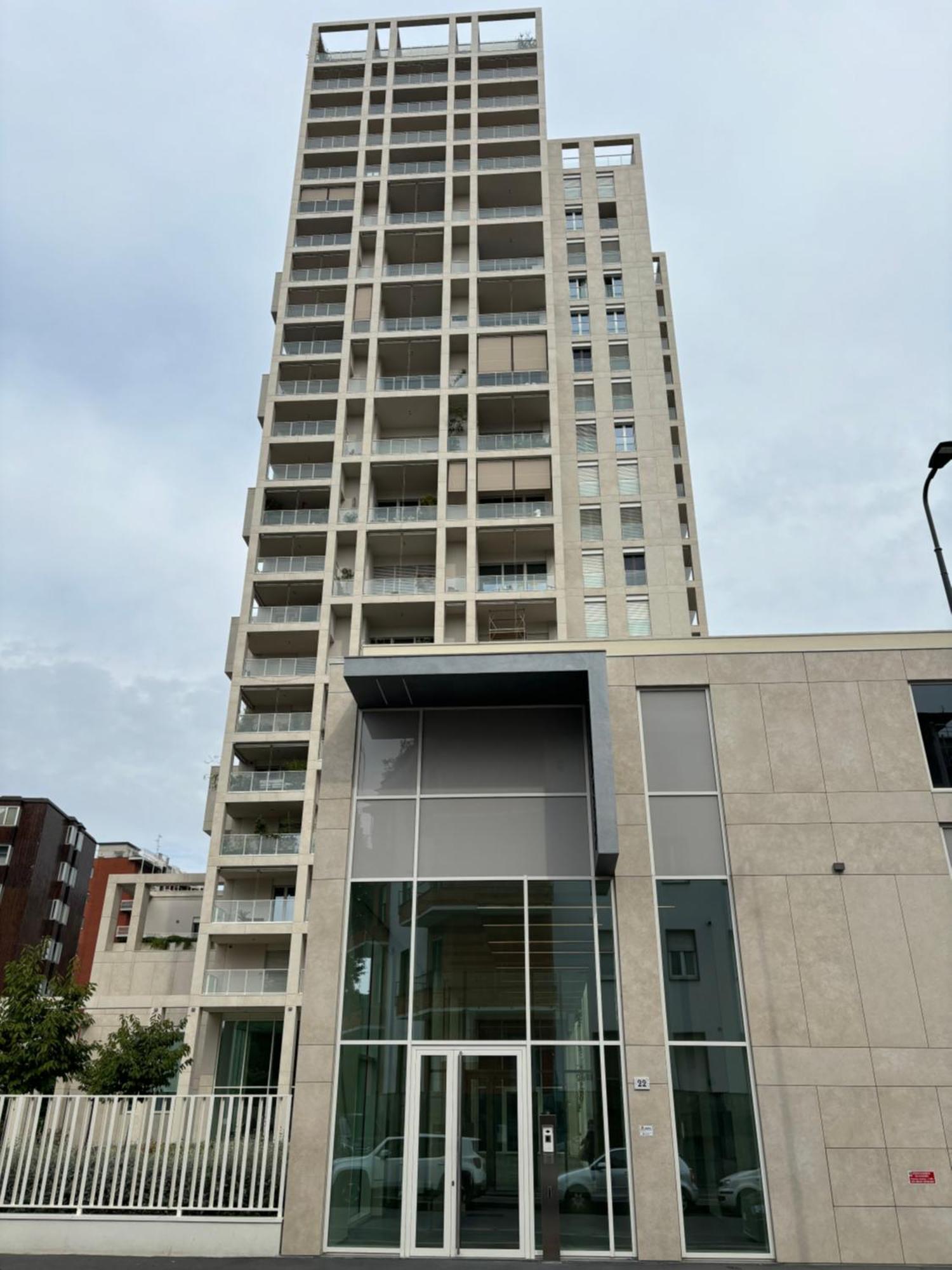 Torre Milano Skyview Suite Gym Pool & Rooftop Exterior photo